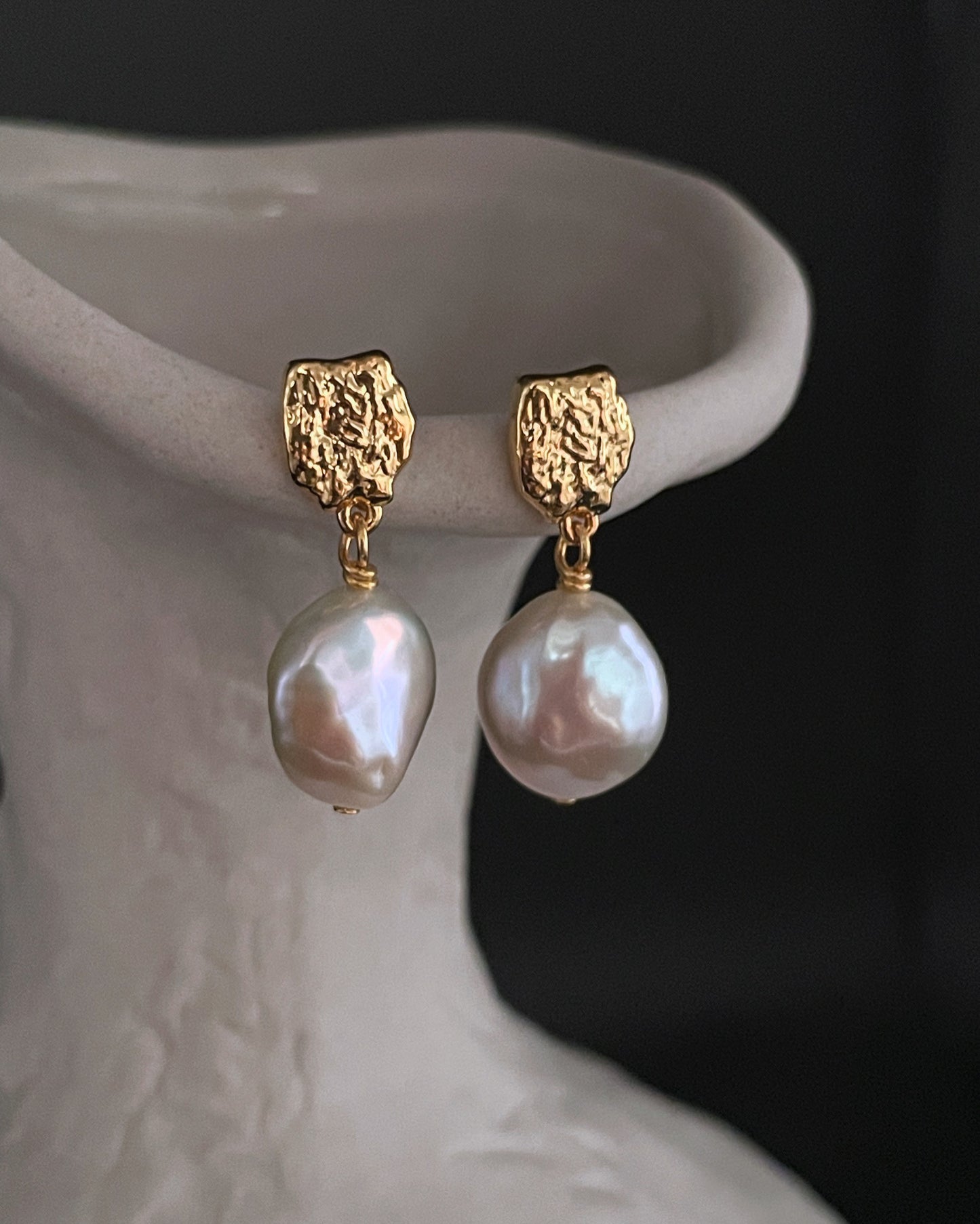 Gold Earrings / Handmade Jewelry / Gold Plated / Gold Vermeil / Pearl / Natural Pearl