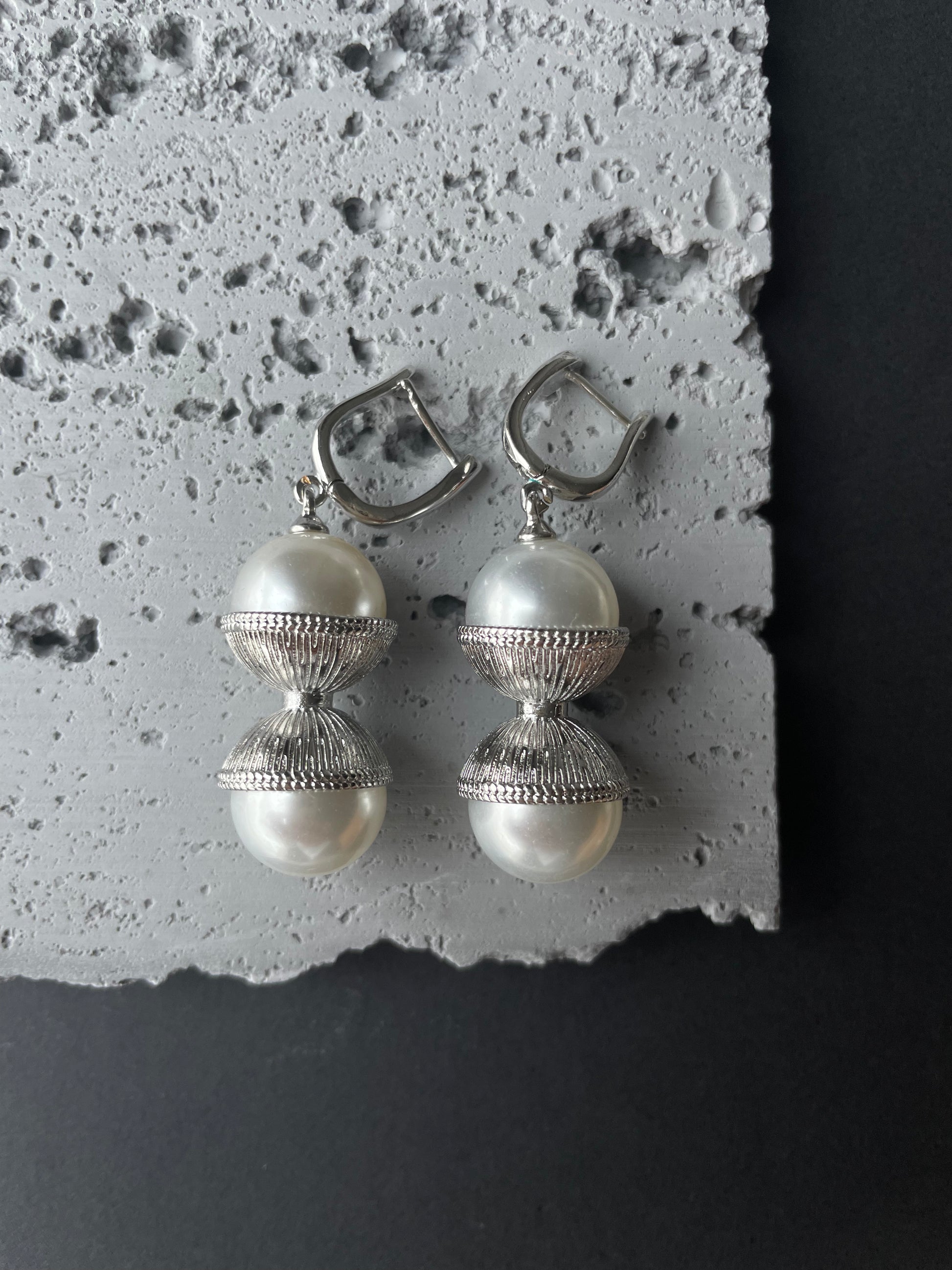 Silver Earrings / Handmade Jewelry / Sterling Silver / Daily Jewel / Pearl